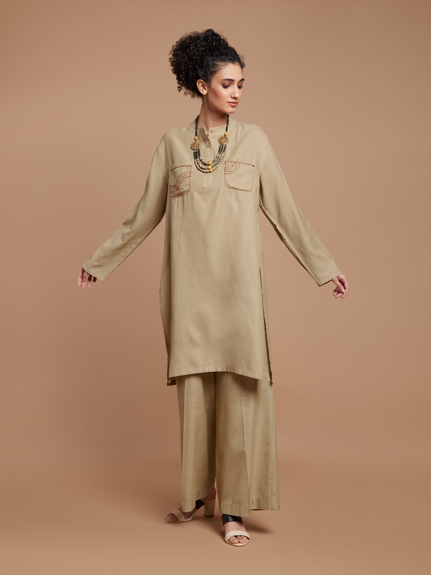 Wide leg pants