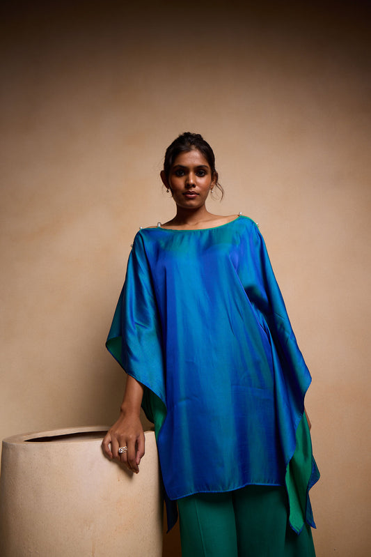 Silk mid-kaftan with big pearl