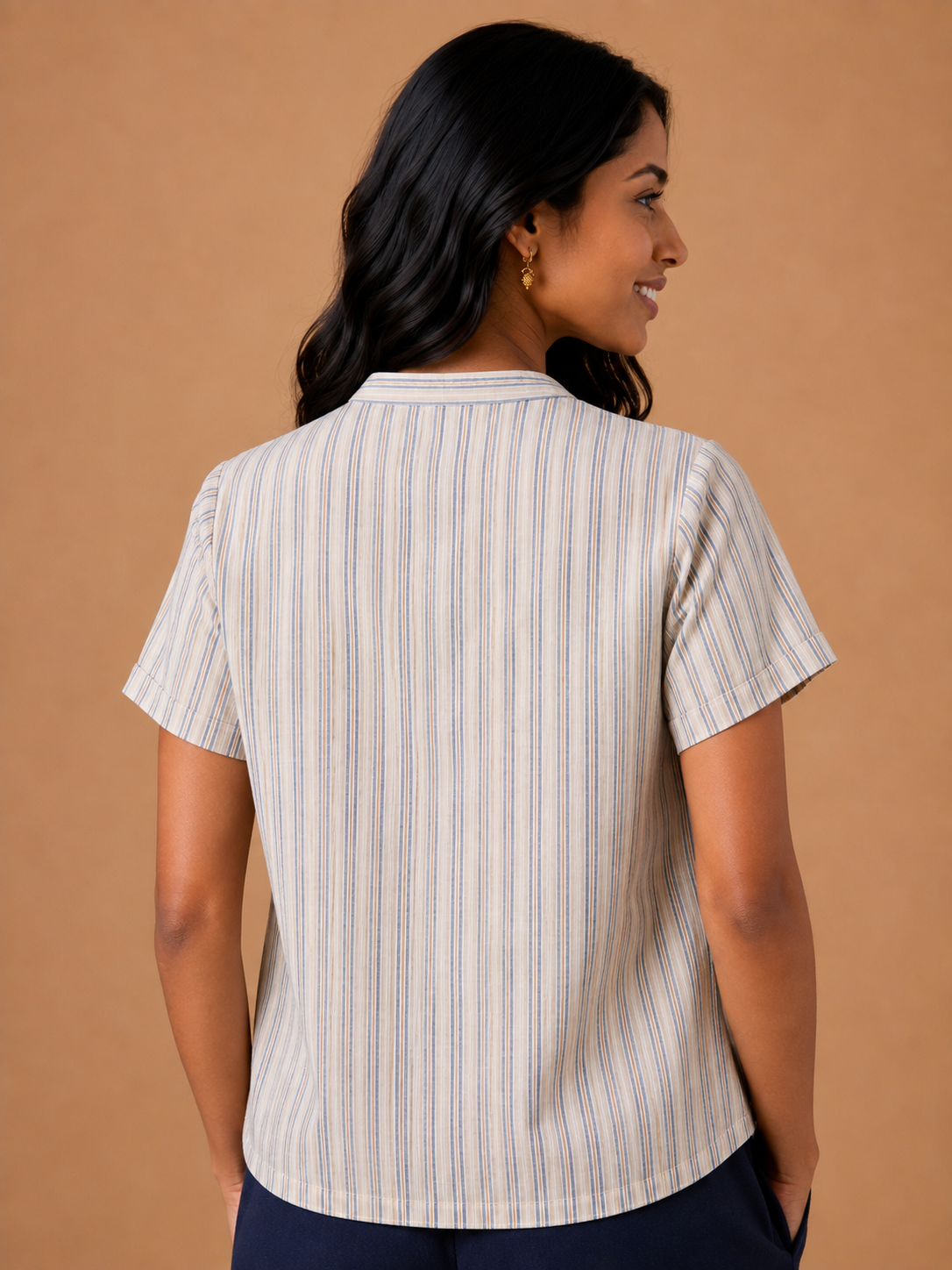 White Stripes Chinese collar kimono top.