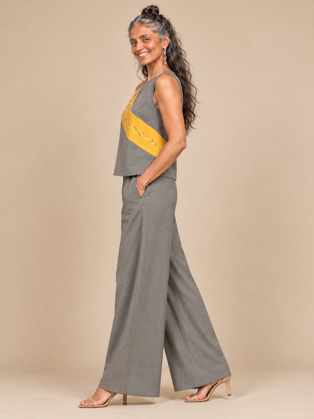 Grey & Yellow cotton sleeveless embroidery Top